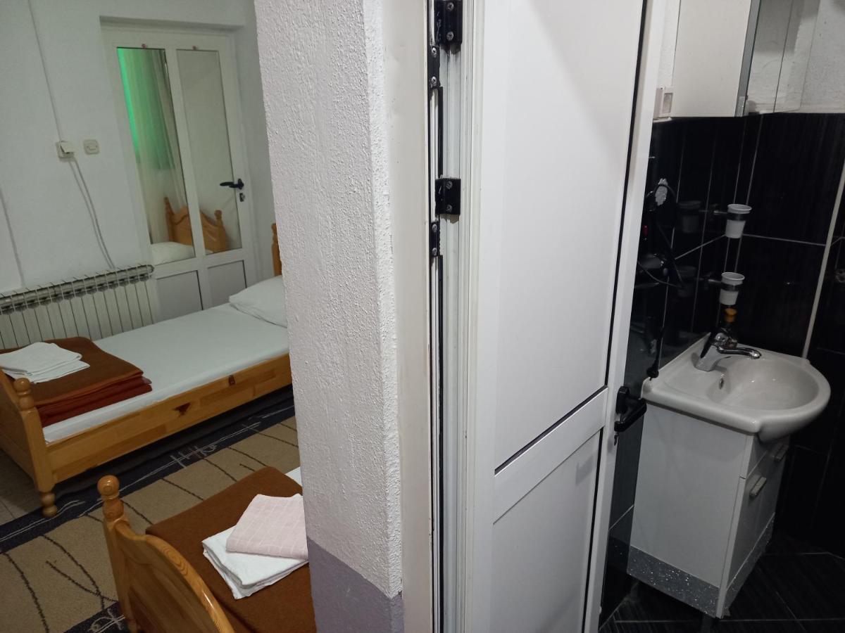 Apartmani Herceg Gacko Eksteriør billede