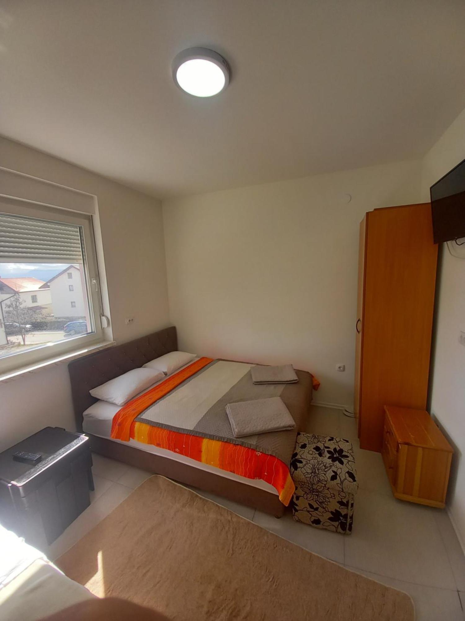 Apartmani Herceg Gacko Eksteriør billede