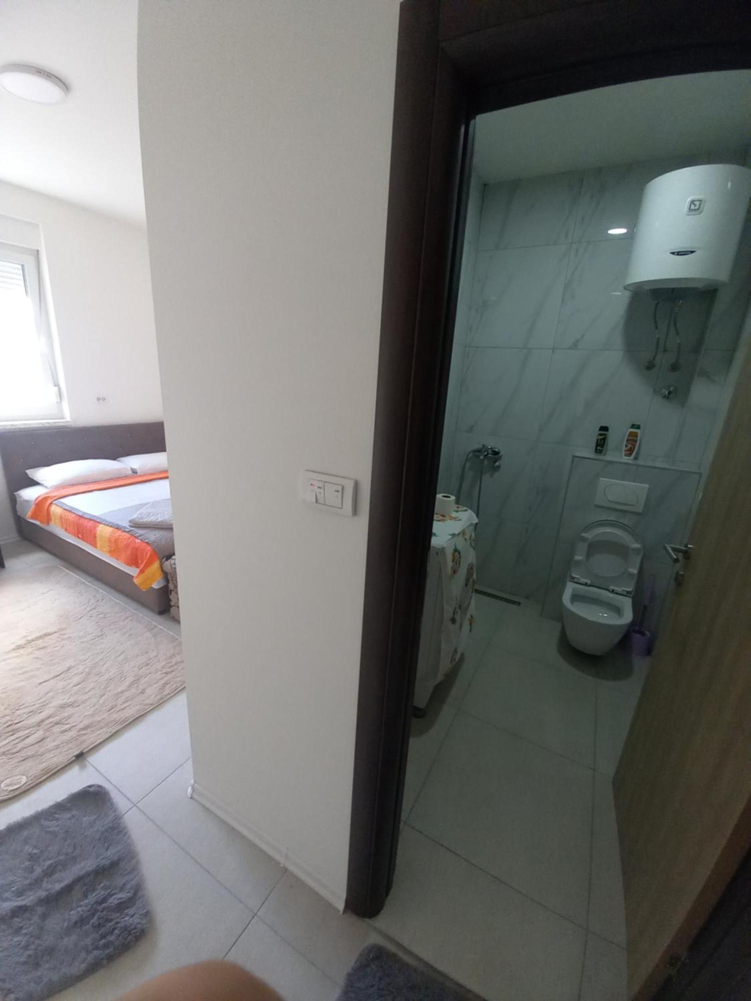 Apartmani Herceg Gacko Eksteriør billede